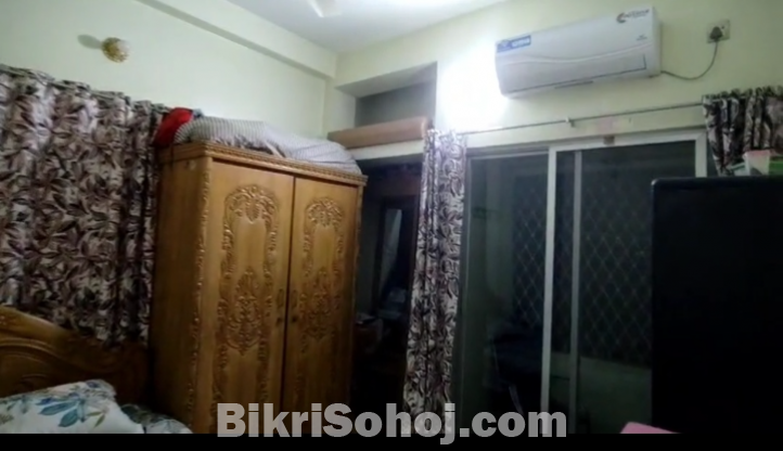 আকর্ষণীয় মূল্যে রেডি ফ্ল্যাট বিক্রয়।